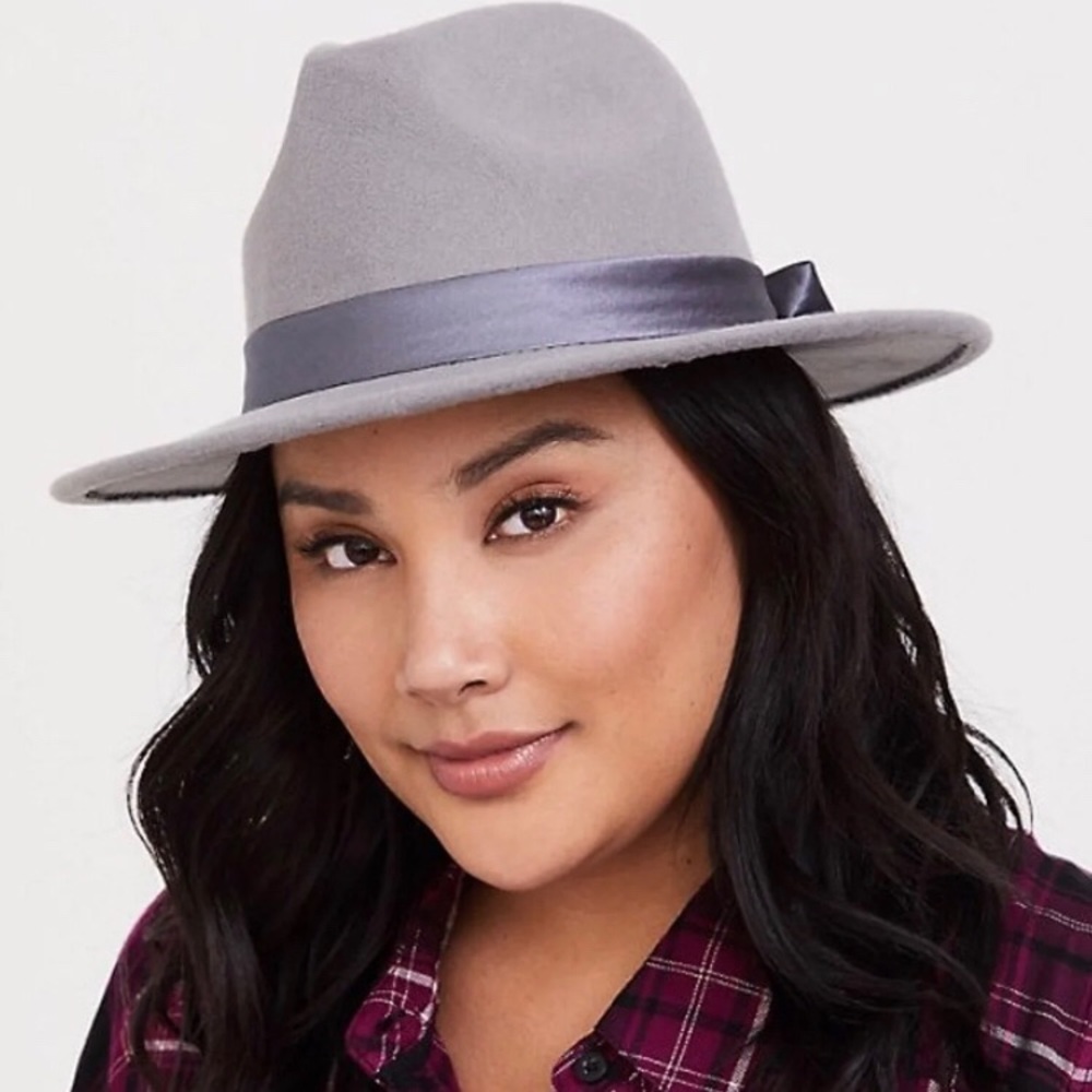 Torrid grey fedora with bow